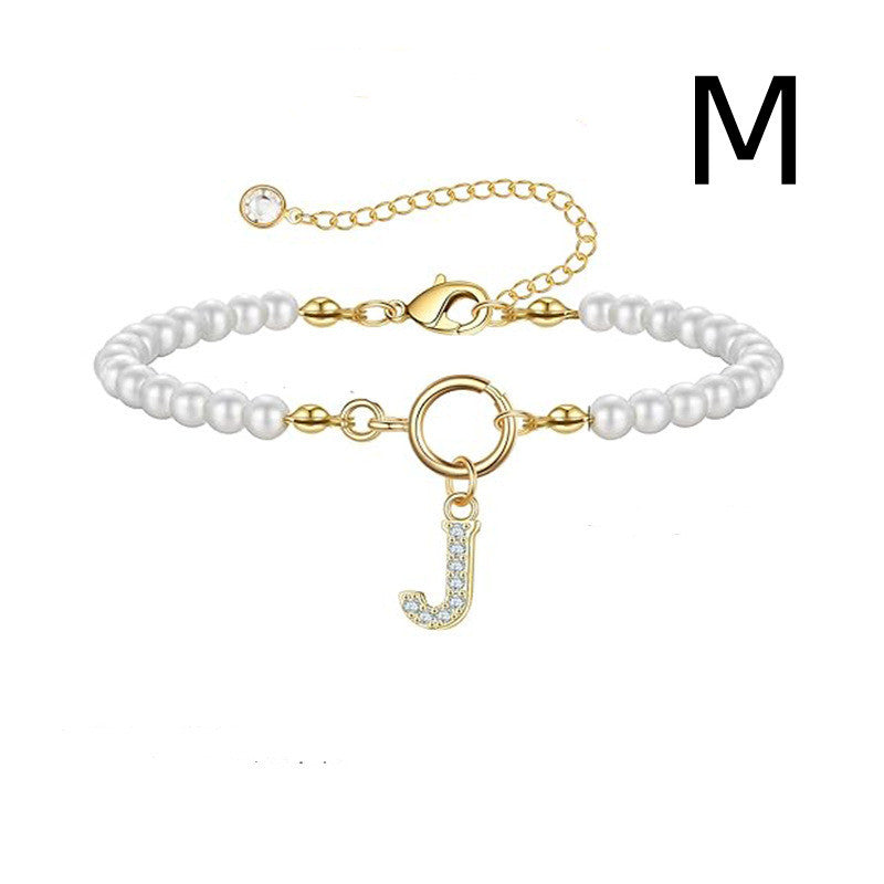 Bracelet initial – Perles 6 mm et pendentif lettre A-Z