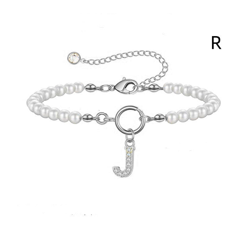 Bracelet initial – Perles 6 mm et pendentif lettre A-Z