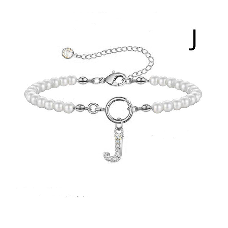 Bracelet initial – Perles 6 mm et pendentif lettre A-Z