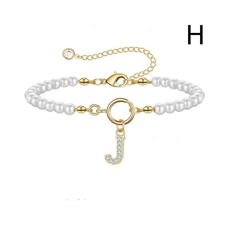 Bracelet initial – Perles 6 mm et pendentif lettre A - Z - 𝓑𝓲𝓳𝓸𝓾𝔁𝓒𝓪𝓮𝓵𝔂𝓼 - bracelet - 𝓑𝓲𝓳𝓸𝓾𝔁𝓒𝓪𝓮𝓵𝔂𝓼 -