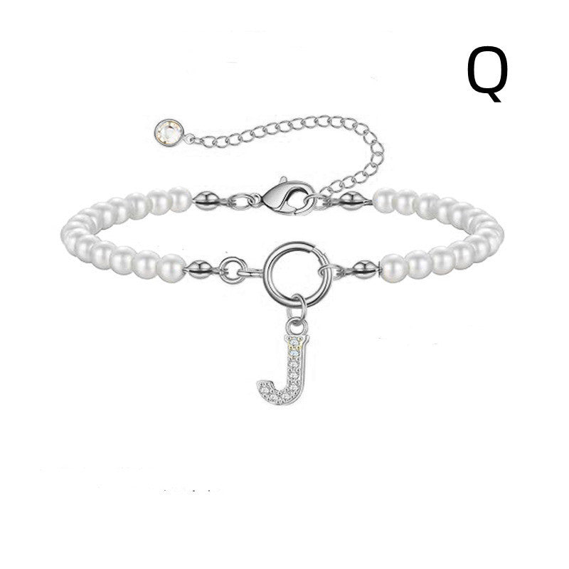 Bracelet initial – Perles 6 mm et pendentif lettre A-Z