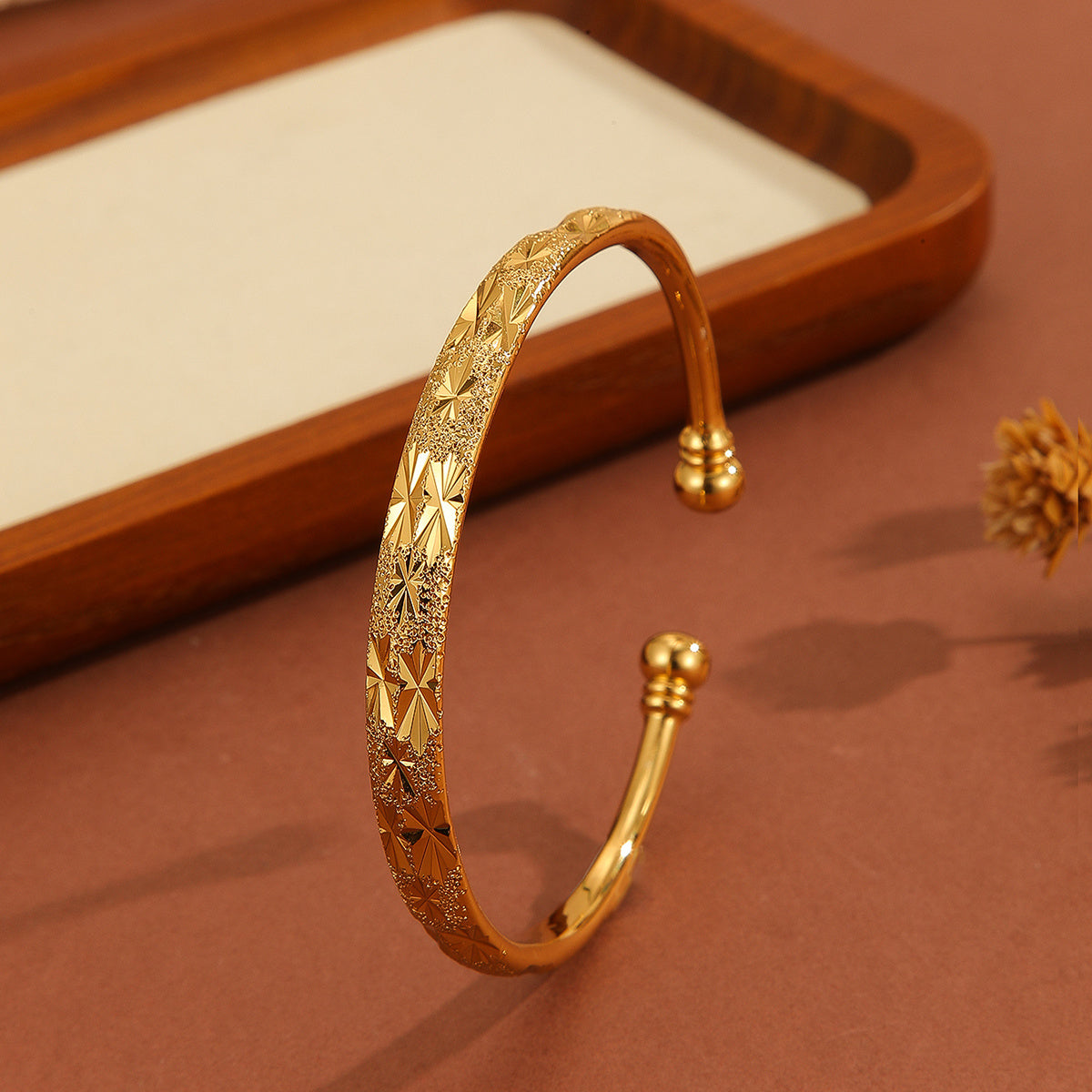 Bracelet délicat plaqué or – Vintage et raffiné