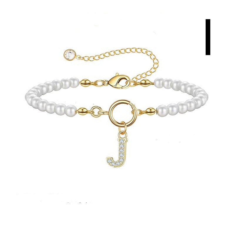 Bracelet initial – Perles 6 mm et pendentif lettre A-Z
