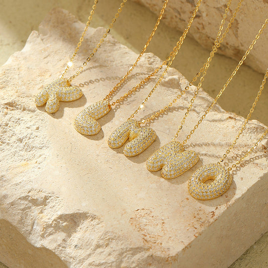 Collier Lettres Bubble en Acier Inoxydable – Élégance et Modernité