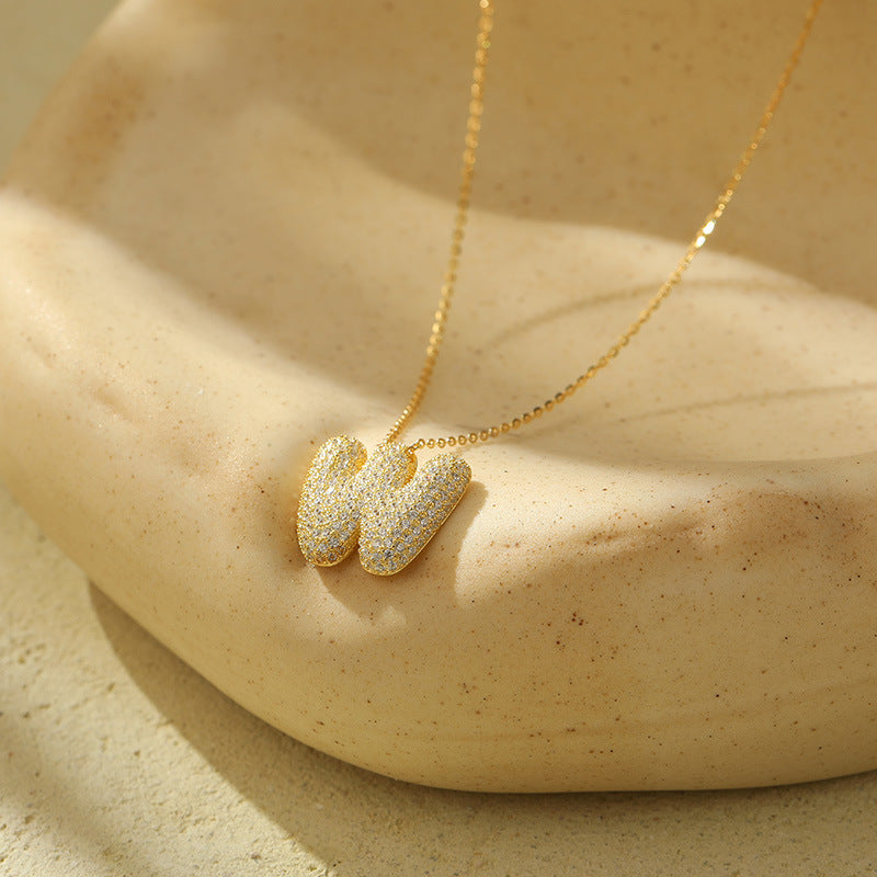 Collier Lettres Bubble en Acier Inoxydable – Élégance et Modernité