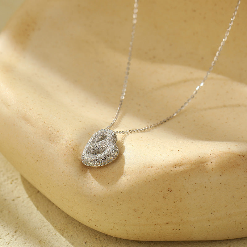 Collier Lettres Bubble en Acier Inoxydable – Élégance et Modernité