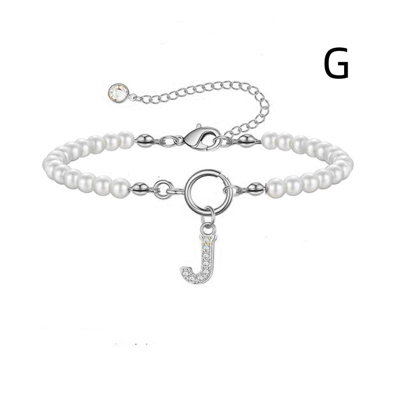 Bracelet initial – Perles 6 mm et pendentif lettre A-Z