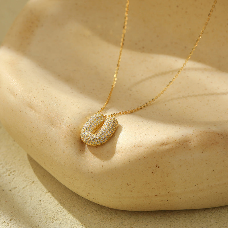 Collier Lettres Bubble en Acier Inoxydable – Élégance et Modernité