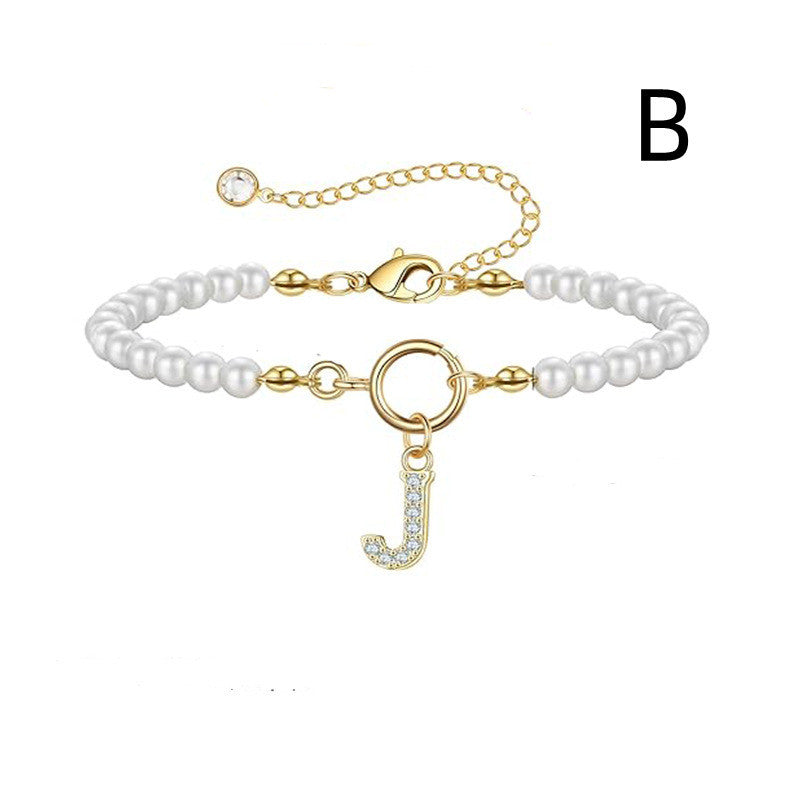 Bracelet initial – Perles 6 mm et pendentif lettre A-Z