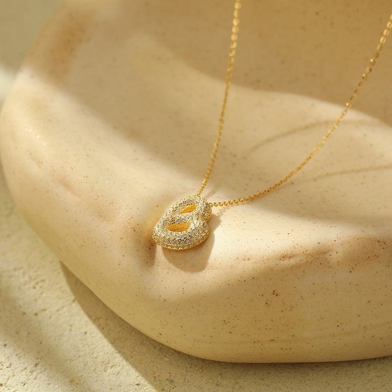 Collier Lettres Bubble en Acier Inoxydable – Élégance et Modernité