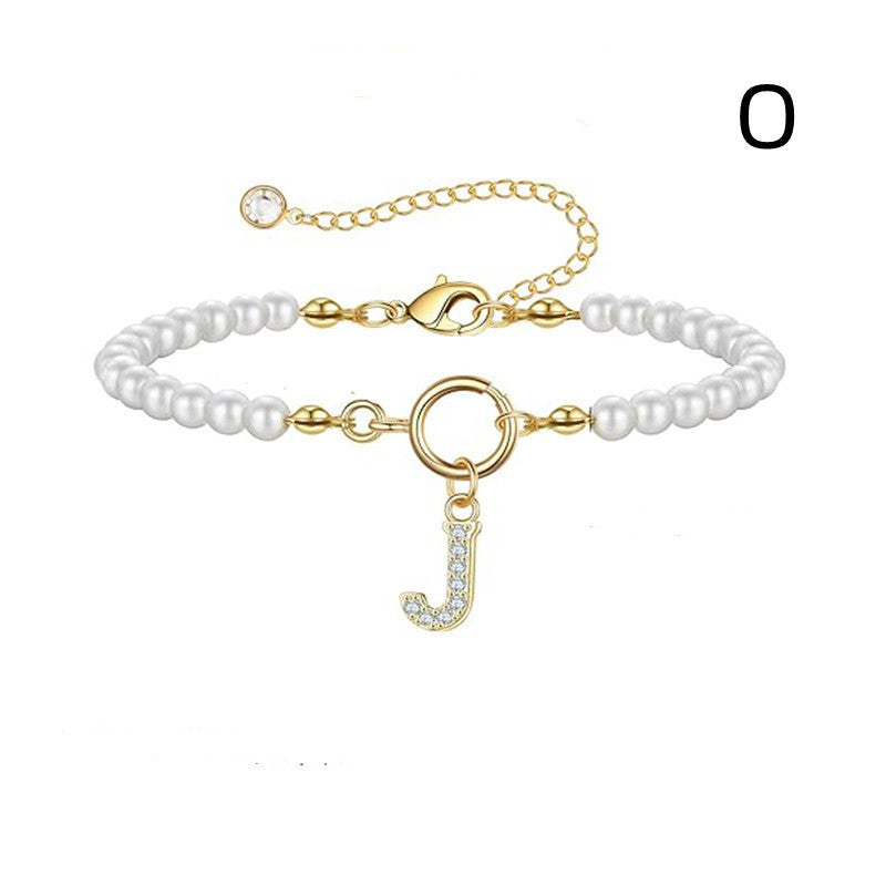Bracelet initial – Perles 6 mm et pendentif lettre A-Z